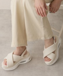厚底 エアーソール クロスデザイン スポーツサンダル