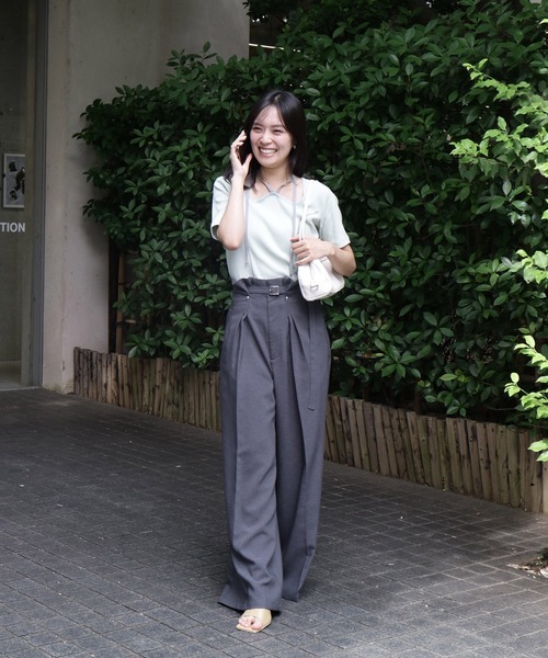 UNITED TOKYO(ユナイテッドトウキョウ)の「【すっきり決まる上質素材のスラックス】ACETATEダブルタックワイドパンツ|ウォッシャブル/セットアップ/防シワ/オフィスカジュアル/春服/夏服(スラックス・レディース・アイボリー/ブラック/グレー/ブラウン・1/2)」の13枚目の写真