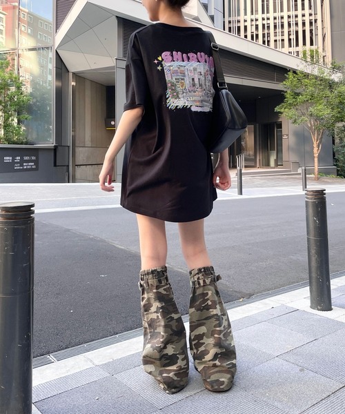 repipi armario（レピピ アルマリオ）の「SHIBUYAフォトTワンピース（ワンピース・キッズ・ピンク/ブラック/ホワイト・SMALL/LARGE/MEDIUM）」の2枚目の写真