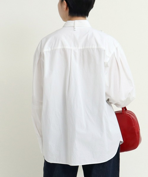 Dot&Stripes CHILD WOMAN(ドットアンドストライプス チャイルドウーマン)の「50タイプライター 切替袖 ボウタイブラウス(シャツ/ブラウス・レディース・ホワイト/ネイビー/マスタード・FREE)」の6枚目の写真