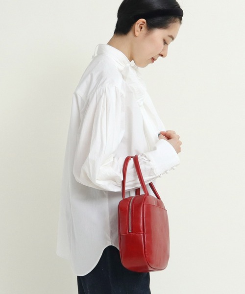 Dot&Stripes CHILD WOMAN(ドットアンドストライプス チャイルドウーマン)の「50タイプライター 切替袖 ボウタイブラウス(シャツ/ブラウス・レディース・ホワイト/ネイビー/マスタード・FREE)」の5枚目の写真