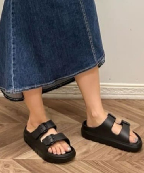 Right-on（ライトオン）の「ダブルベルト厚底サンダル（サンダル・レディース・ホワイト/ブラック・S/M/L）」の12枚目の写真