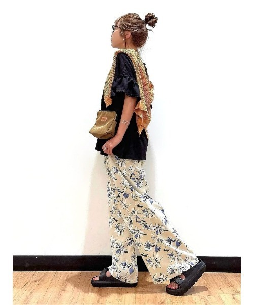 Right-on（ライトオン）の「ダブルベルト厚底サンダル（サンダル・レディース・ホワイト/ブラック・S/M/L）」の15枚目の写真