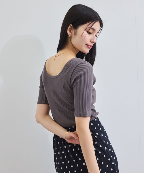 VIS(ビス)の「【前後2WAY】テレコ五分袖プルオーバー(Tシャツ/カットソー・レディース・グレー/オフホワイト/ブラック・FREE)」の1枚目の写真
