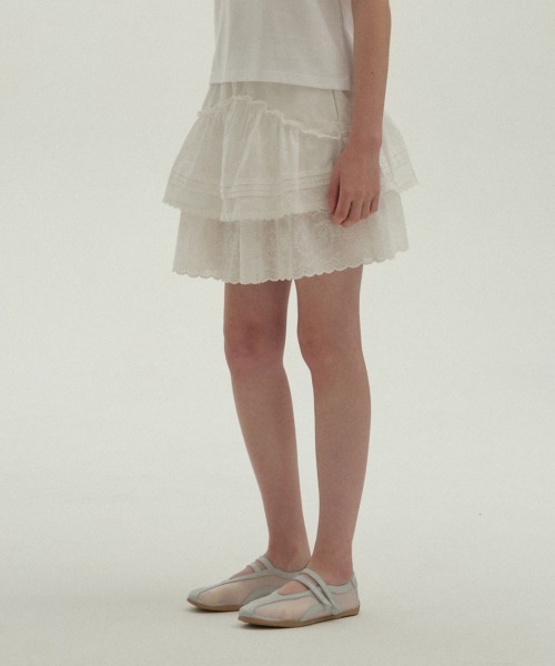 clor(クロル)の「CANCAN RUFFLE SKIRT(スカート・レディース・ホワイト/ブラック・S/M)」の4枚目の写真