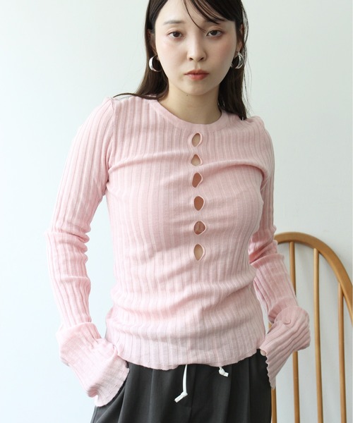 StyleSea（スタイルシー）の「フロントホールスリットニットプルオーバー（ニット/セーター・レディース・オフホワイト/ブラック/ミント/ラベンダー/イエロー/ピンク・FREE）」の6枚目の写真