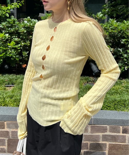 StyleSea（スタイルシー）の「フロントホールスリットニットプルオーバー（ニット/セーター・レディース・オフホワイト/ブラック/ミント/ラベンダー/イエロー/ピンク・FREE）」の22枚目の写真