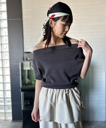肩出し」に該当するTシャツ/カットソー（オフショルダー）ファッション