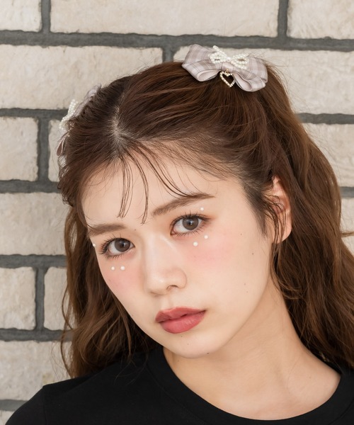 ROJITA（ロジータ）の「シアーチェックパールリボンクリップセット（バレッタ/ヘアクリップ・レディース・ブラック/ピンク・FREE）」の15枚目の写真