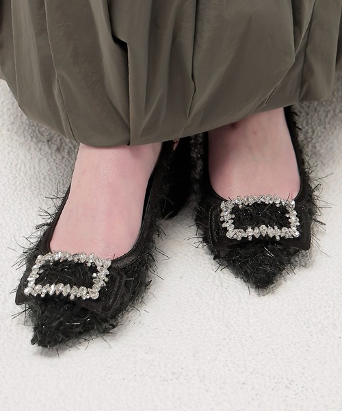 TSURU by Mariko Oikawa（ツルバイマリコオイカワ）の「TSURU by Mariko Oikawa / Biscuit(フェザーツイードビジューバックル付きパンプス WW-2253490)（パンプス・レディース・ブラック/ホワイト・37/36）」の4枚目の写真