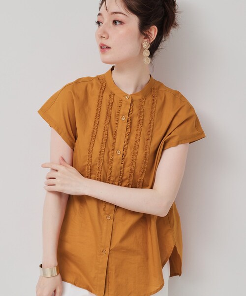 Sunauna（スーナウーナ）の「【コンパクトフリル／3色展開】フレンチスリーブブラウス（シャツ/ブラウス・レディース・ブラック/オフホワイト/オレンジ・40/38）」の3枚目の写真