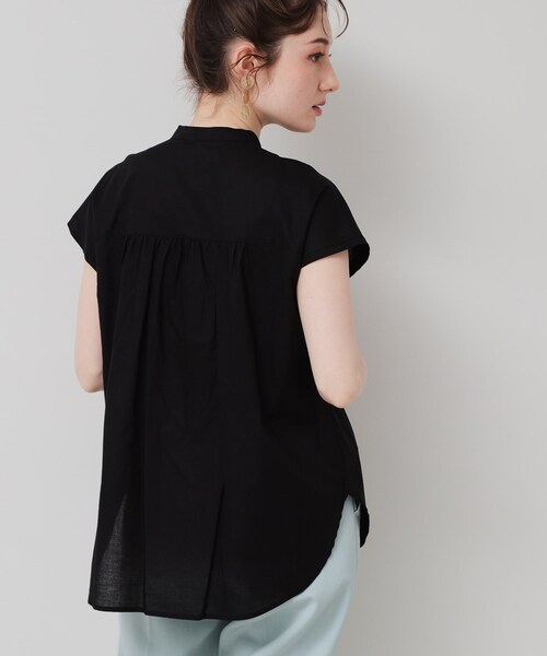 Sunauna（スーナウーナ）の「【コンパクトフリル／3色展開】フレンチスリーブブラウス（シャツ/ブラウス・レディース・ブラック/オフホワイト/オレンジ・40/38）」の16枚目の写真