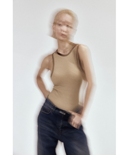 DLESS(ドレス)の「American sleeve bodysuits/アメリカンスリーブボディスーツ(Tシャツ/カットソー・レディース・ブラック×ゴールド/ゴールド×ブラウン・X-SMALL/SMALL)」の5枚目の写真