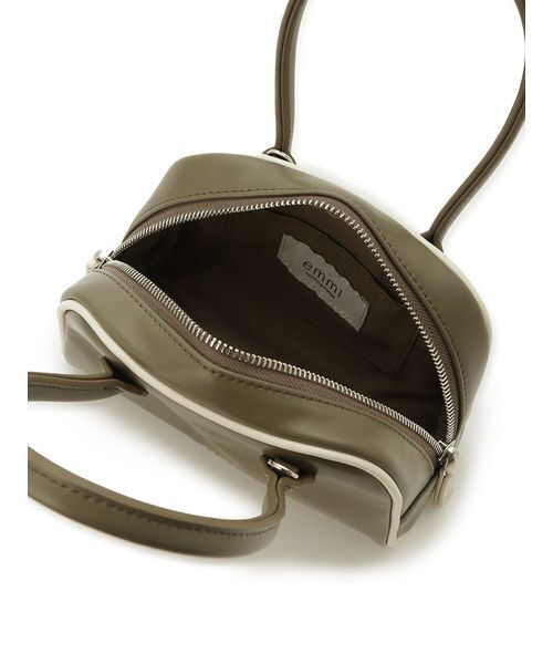 emmi（エミ）の「フェイクレザーパイピングミニボストンバッグ（ボストンバッグ・レディース・ネイビー/オリーブ/ブルー・F）」の11枚目の写真