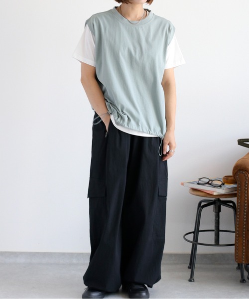 【新品未使用】おススメ♡theory綺麗目カーゴネイビーパンツ★サイズ2 セール】スリットジッパー多機能カーゴパンツ（カーゴパンツ