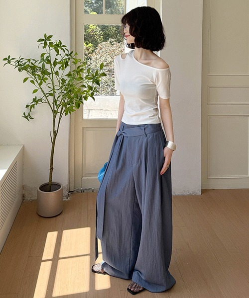 by LEGNA(バイレグナ)の「アシメオフショルダーT(Tシャツ/カットソー・レディース・ブラック/杢グレー/ホワイト・LARGE/MEDIUM)」の10枚目の写真