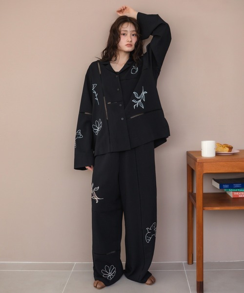 【希少】SOPHNET. × visvim コラボ ドット刺繍パンツ AMBIDEX Store △○カットワーク刺繍 ワイドパンツ(F シロ): yuni