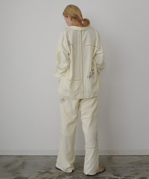 HEILIS(ヘイリス)の「【新色追加】【Hideka Original】刺繍パッチワークパンツ / セットアップ対応 ルーズシルエット イージーパンツ ロング丈 ウエストゴム パンツ ボトムス トレンド 韓国 ボタニカル ボヘミアン ボーホー カジュアル 秋服 春服 夏服 シャツ 刺繍 エンブロイダリー パッチワーク レース ブラック アイボリー ブラウン(その他パンツ・レディース・アイボリー/ブラック/ブラウン・FREE)」の8枚目の写真