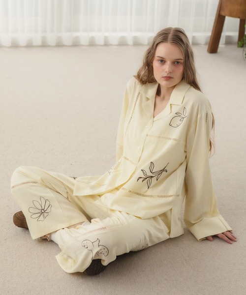 HEILIS(ヘイリス)の「【新色追加】【Hideka Original】刺繍パッチワークパンツ / セットアップ対応 ルーズシルエット イージーパンツ ロング丈 ウエストゴム パンツ ボトムス トレンド 韓国 ボタニカル ボヘミアン ボーホー カジュアル 秋服 春服 夏服 シャツ 刺繍 エンブロイダリー パッチワーク レース ブラック アイボリー ブラウン(その他パンツ・レディース・アイボリー/ブラック/ブラウン・FREE)」の22枚目の写真