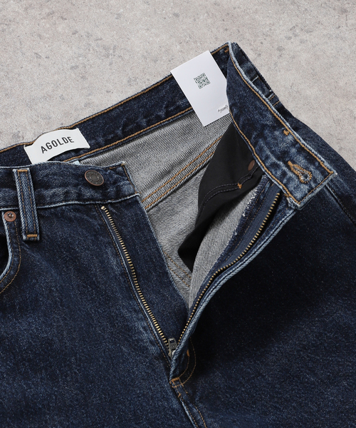 AGOLDE（エーゴールドイー）の「AGOLDE/エーゴールドイー LOW CURVE JEAN（デニムパンツ・レディース・ネイビー・24/25/26/27）」の2枚目の写真