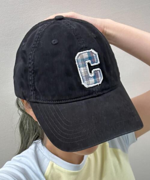 WEGO（ウィゴー）の「WEGO/チェックロゴワンポイントキャップ（キャップ・レディース・ライトピンク/ワイン/アイボリー/ブラック/ライトグレー/ブルー系その他・FREE）」の3枚目の写真