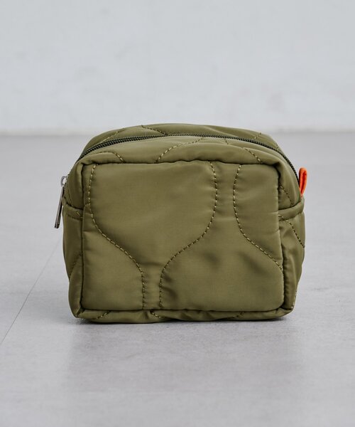 Kastane（カスタネ）の「キルティングナイロンポーチ（ポーチ・レディース・カーキ/ブラック・FREE）」の4枚目の写真