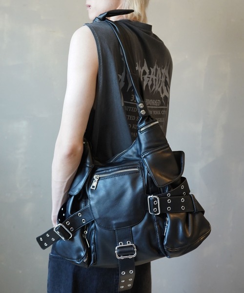 グランジ合皮ショルダーバッグ/ベルト/ユニセックス/Y2K（ショルダー