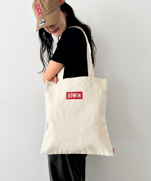EDWIN（エドウィン）の「EDWIN/エドウィン コットンライク プリント トートバッグ/A3サイズ対応（トートバッグ・メンズ・ホワイト系その他/ホワイト系その他3/オフホワイト/ホワイト系その他2・FREE）」の8枚目の写真