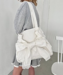 フリルデザイン ホワイトボディバッグ R&D.M.Co- FRILL BODY BAG フリルボディバッグ - メルカリ
