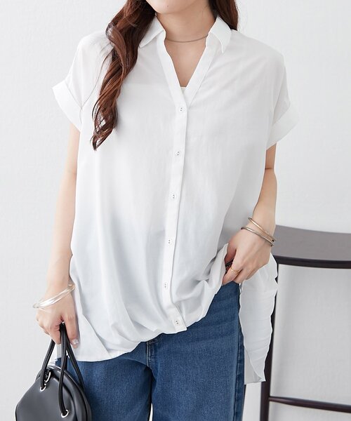 Remind me and forever(リマインドミーアンドフォーエバー)の「バックプリーツスキッパーシャツブラウス(シャツ/ブラウス・レディース・スミクロ/オフホワイト/グレイッシュベージュ・FREE)」の2枚目の写真