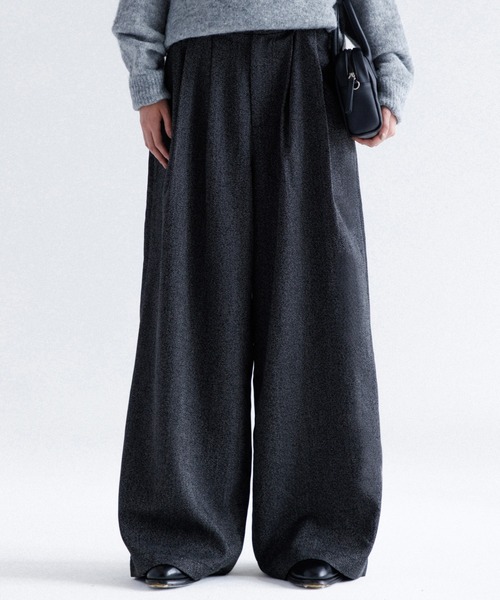3-Tuck wide straight slacks / 3タックワイドストレート