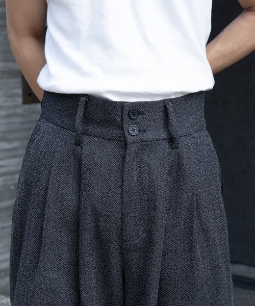 SINSS（シンス）の「3-Tuck wide straight slacks / 3タックワイド