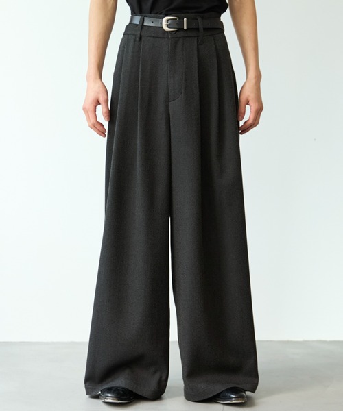 SINSS（シンス）の「3-Tuck wide straight slacks / 3タックワイドストレートスラックス（スラックス・メンズ・グレー系その他/ブラック系その他・SMALL/MEDIUM/LARGE/X-LARGE/X-SMALL）」の11枚目の写真