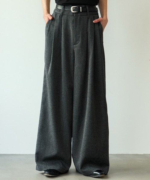 SINSS（シンス）の「3-Tuck wide straight slacks / 3タックワイドストレートスラックス（スラックス・メンズ・グレー系その他/ブラック系その他・SMALL/MEDIUM/LARGE/X-LARGE/X-SMALL）」の18枚目の写真