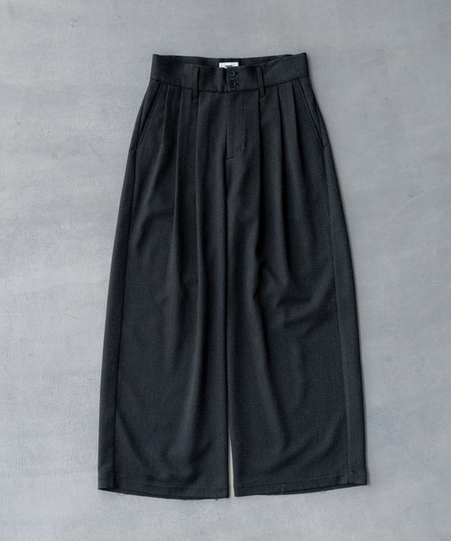 【新品未使用】SINSS 3-Tuck wide straight slacks 3-Tuck wide straight slacks / 3タックワイドストレートスラックス