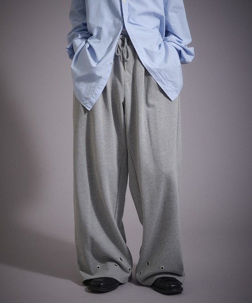 Perushu(ペルーシュ)の「ハトメデザイン裏毛スウェットワイドパンツ(スウェットパンツ・メンズ・ブラック/ブルー/杢グレー・MEDIUM/LARGE)」の3枚目の写真