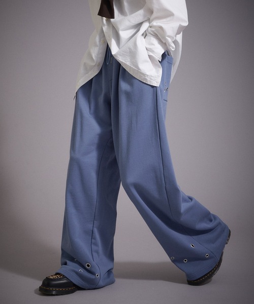 Perushu(ペルーシュ)の「ハトメデザイン裏毛スウェットワイドパンツ(スウェットパンツ・メンズ・ブラック/ブルー/杢グレー・MEDIUM/LARGE)」の1枚目の写真