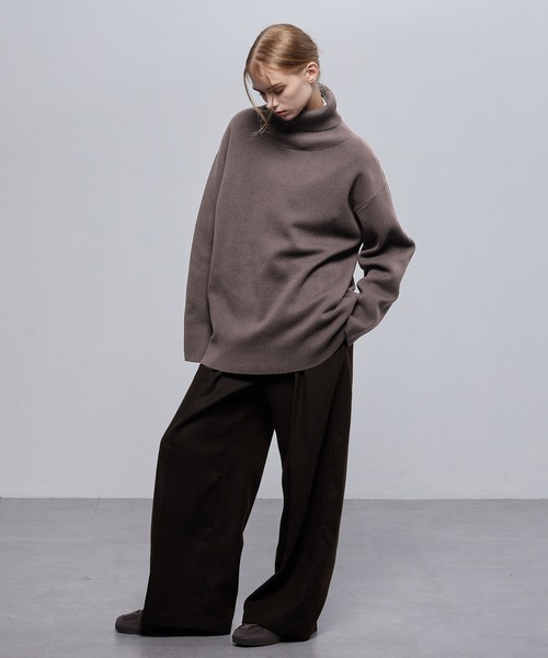 ENDER PRODUCTS(エンダープロダクツ)の「ミラノリブオーバーサイズタートルネックニットプルオーバー【ENDER PRODUCTS/エンダープロダクツ】(ニット/セーター・メンズ・ブルー系/ブラック/チェリーレッド/オフホワイト/グレイッシュベージュ・L/M)」の6枚目の写真