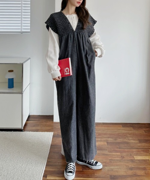 セール】大人カジュアル！胸元シャーリングデニムサロペット