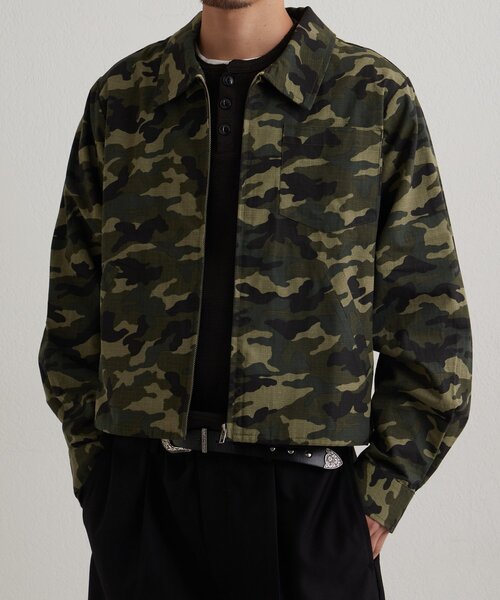 WHO'S WHO gallery（フーズフーギャラリー）の「KOOKYNカモジップシャツ（シャツ/ブラウス・メンズ・カーキ・SMALL/MEDIUM）」の2枚目の写真