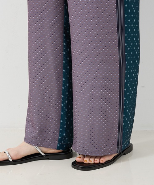 collex（コレックス）の「小紋ミックス柄サテンパンツ（その他パンツ・レディース・ベージュ/グレー・フリー）」の19枚目の写真