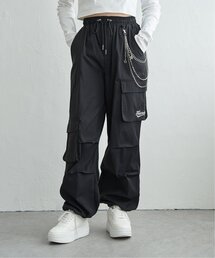 チェーン付きカーゴパンツ