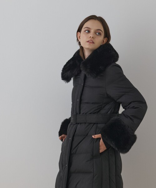 GRACE CONTINENTAL（グレースコンチネンタル）の「ファーカラーロングダウン（ダウンジャケット/コート・レディース・ブラック/キナリ・38/36）」の4枚目の写真