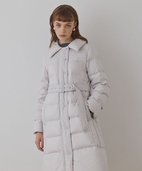 GRACE CONTINENTAL（グレースコンチネンタル）の「ファーカラーロングダウン（ダウンジャケット/コート・レディース・ブラック/キナリ・38/36）」の11枚目の写真