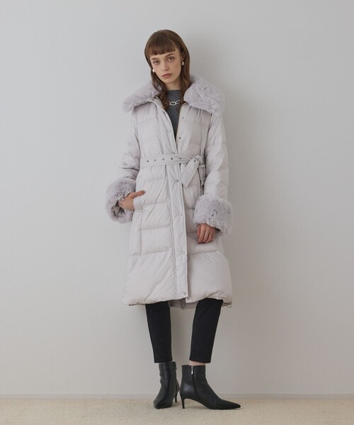 GRACE CONTINENTAL（グレースコンチネンタル）の「ファーカラーロングダウン（ダウンジャケット/コート・レディース・ブラック/キナリ・38/36）」の12枚目の写真