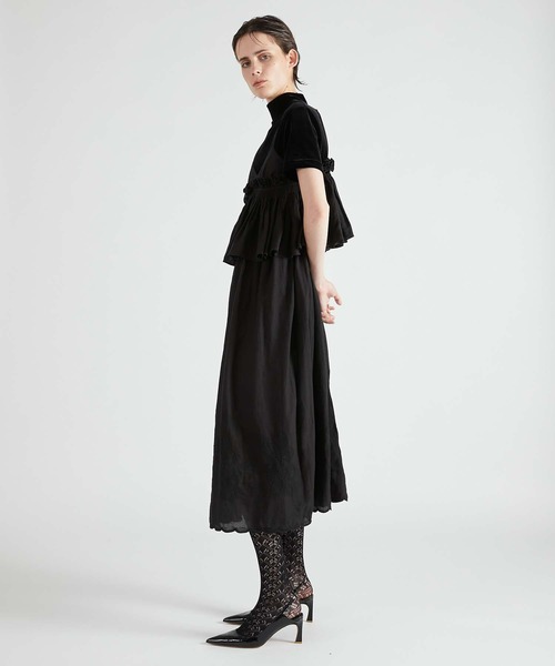 crinkle crinkle crinkle(クリンクルクリンクルクリンクル)の「【crinkle crinkle crinkle】embroidery scallop cami dress/刺繍スカラップキャミドレス(ドレス・レディース・ホワイト/ブラック・FREE)」の19枚目の写真