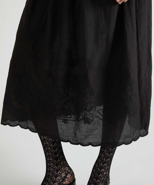 crinkle crinkle crinkle】embroidery scallop cami dress/刺繍