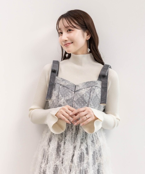 RANDA（ランダ）の「フリルリブニットプルオーバー（ニット/セーター・レディース・グレー/アイボリー/レッド/ブラック・FREE）」の3枚目の写真