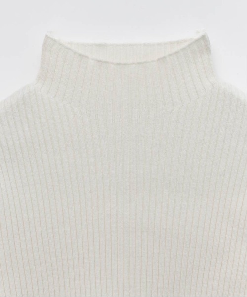 RANDA（ランダ）の「フリルリブニットプルオーバー（ニット/セーター・レディース・グレー/アイボリー/レッド/ブラック・FREE）」の5枚目の写真