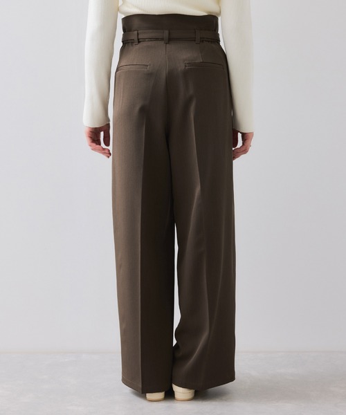 VIS（ビス）の「ベルトディテールタックワイドパンツ/イージーケア（その他パンツ・レディース・ブラウン/ブラック/チャコールグレー/ベージュ・SS/S/M）」の16枚目の写真